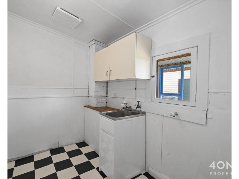 11 Main Road, Claremont TAS 7011