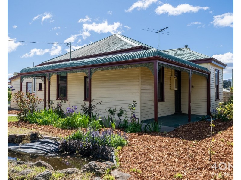 11 Main Road, Claremont TAS 7011