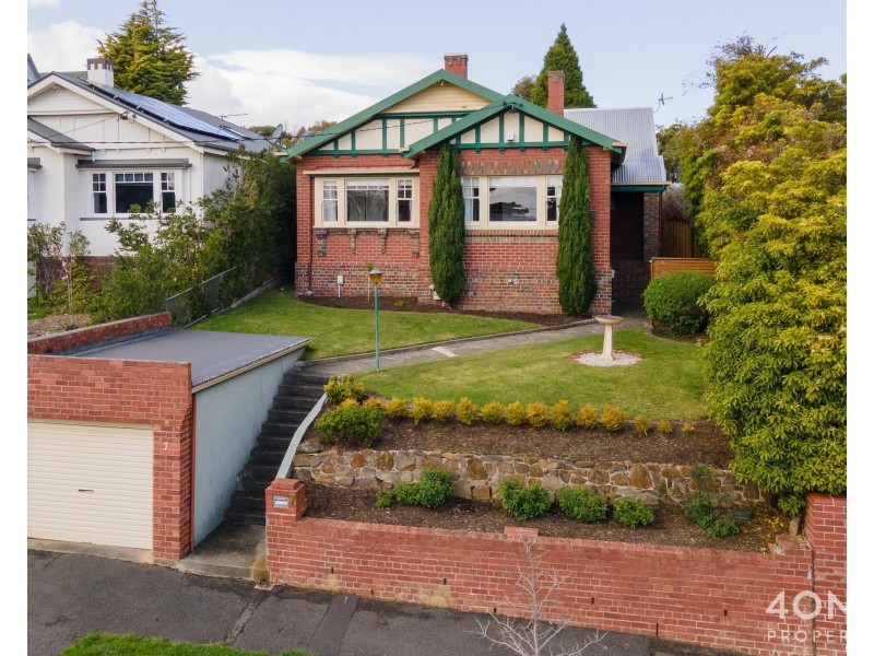 7 Stoke Street, New Town TAS 7008