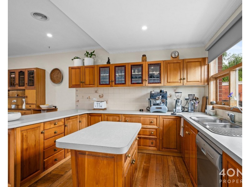 23 Pottery Road, Lenah Valley TAS 7008
