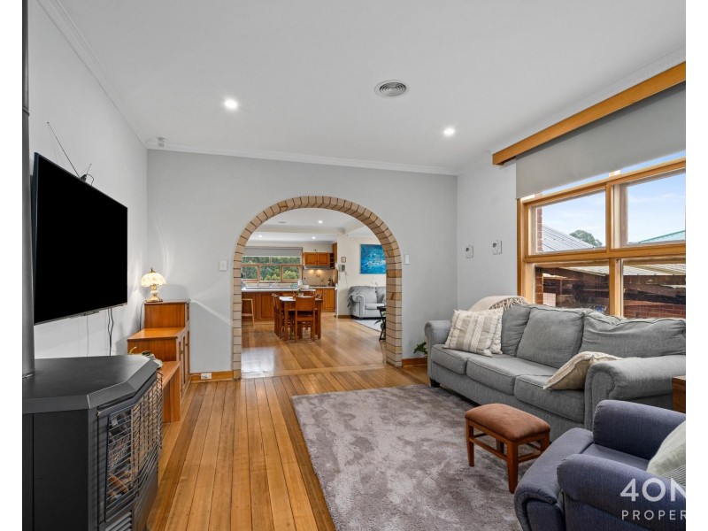 23 Pottery Road, Lenah Valley TAS 7008