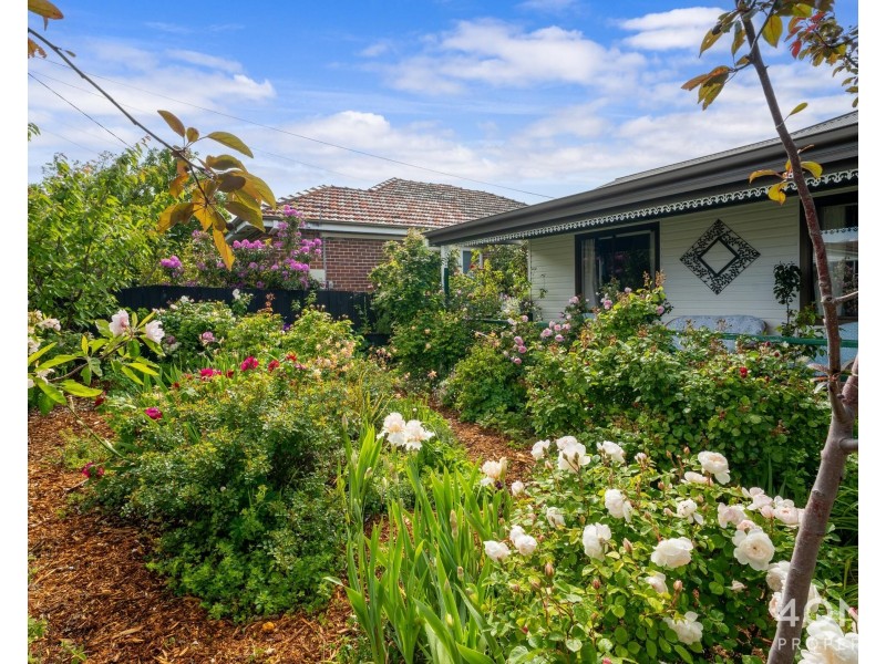 11 Huntley Street, Montrose TAS 7010
