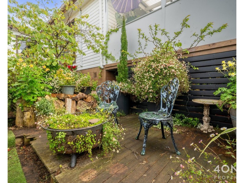 11 Huntley Street, Montrose TAS 7010