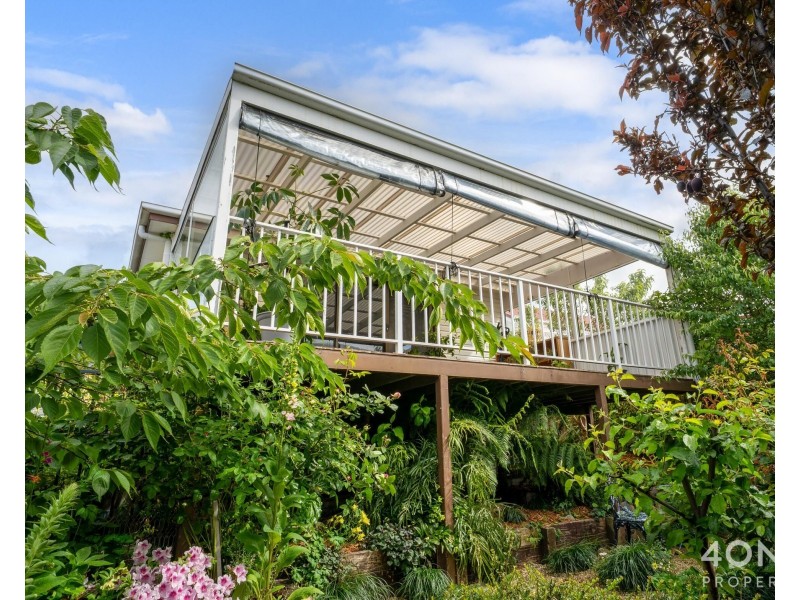 11 Huntley Street, Montrose TAS 7010