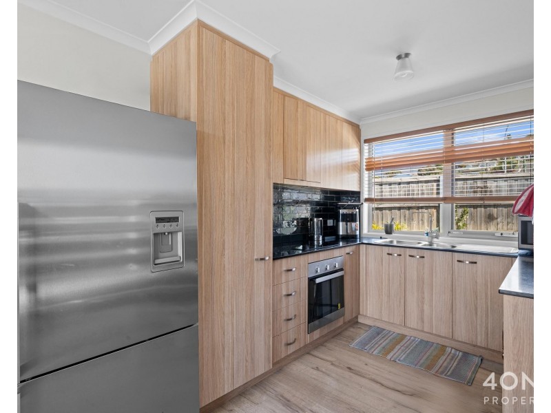 2 Shields Court, Glenorchy TAS 7010