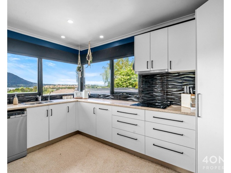 5 Laverack Court, Austins Ferry TAS 7011