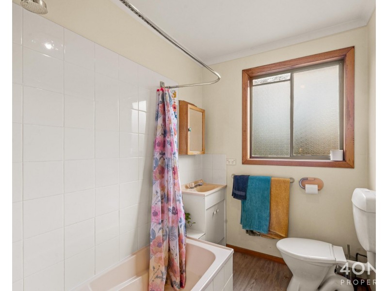 6/88a Hilton Road, Claremont TAS 7011