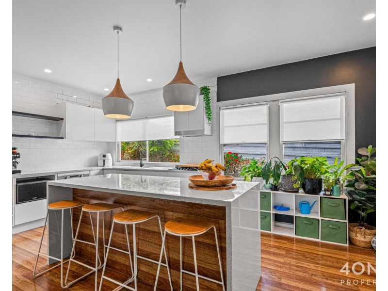 32 Gepp Parade, Derwent Park TAS 7009