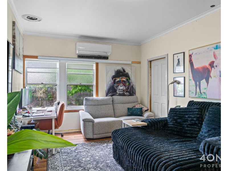 32 Gepp Parade, Derwent Park TAS 7009