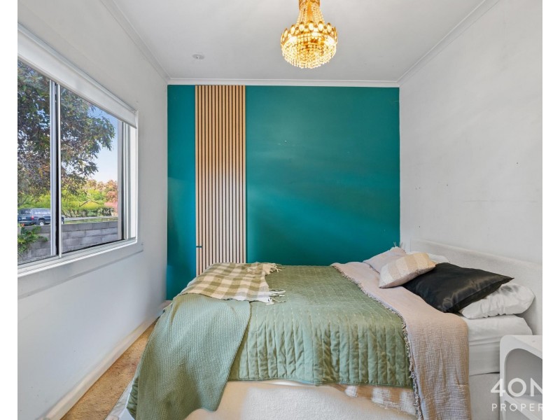 32 Gepp Parade, Derwent Park TAS 7009