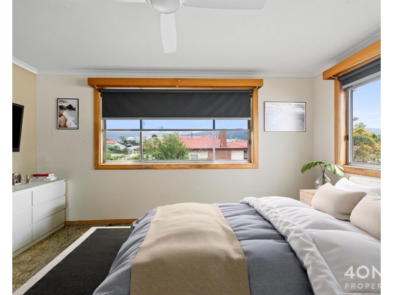 32 Gepp Parade, Derwent Park TAS 7009