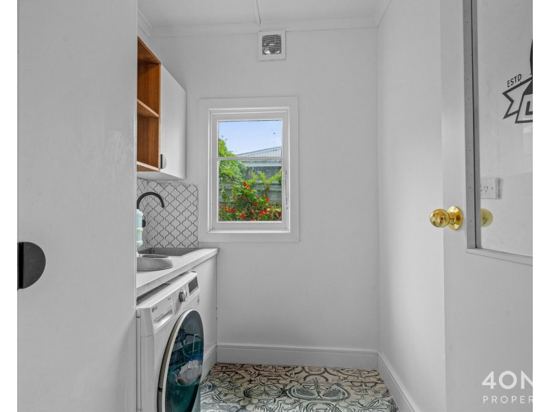 32 Gepp Parade, Derwent Park TAS 7009