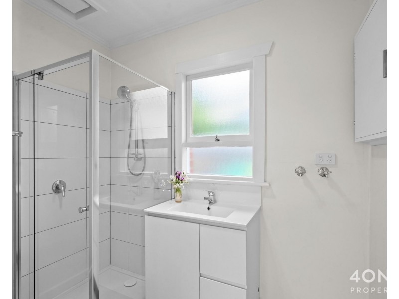 3/16A Ratho Street, Lenah Valley TAS 7008