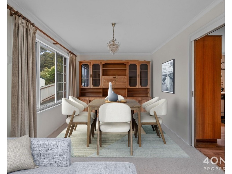 7 Oldham Avenue, New Town TAS 7008