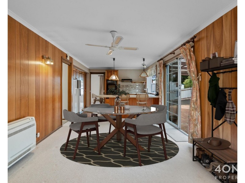 7 Oldham Avenue, New Town TAS 7008