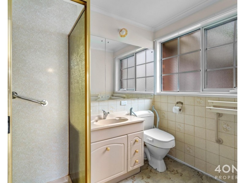 7 Oldham Avenue, New Town TAS 7008