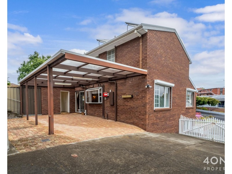 7 Oldham Avenue, New Town TAS 7008