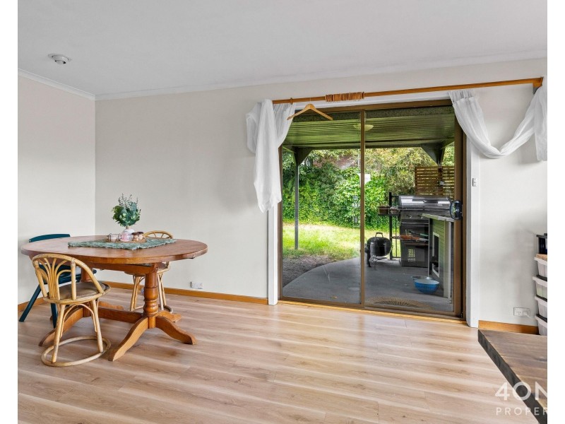 16 Selby Place, Berriedale TAS 7011