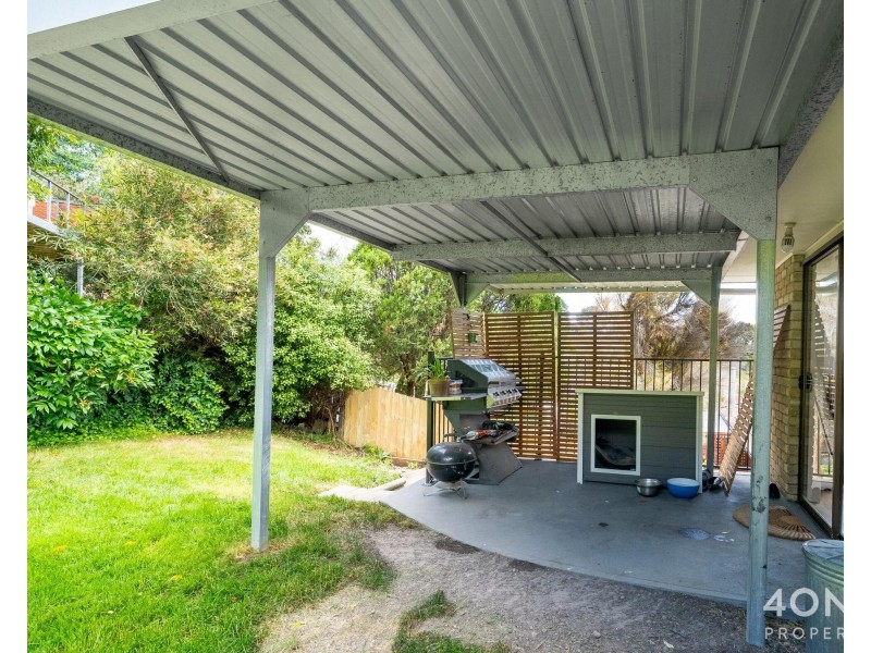 16 Selby Place, Berriedale TAS 7011