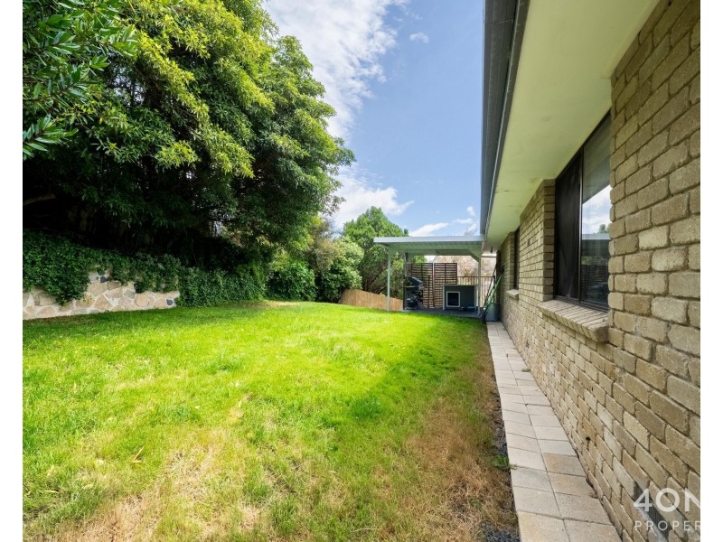16 Selby Place, Berriedale TAS 7011
