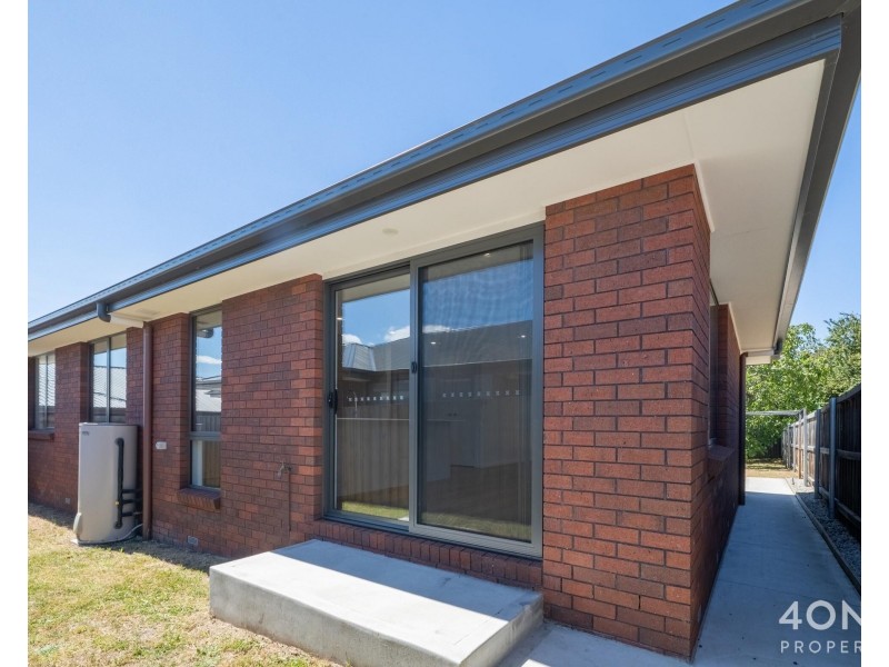 4/6 Wyndham Road, Claremont TAS 7011