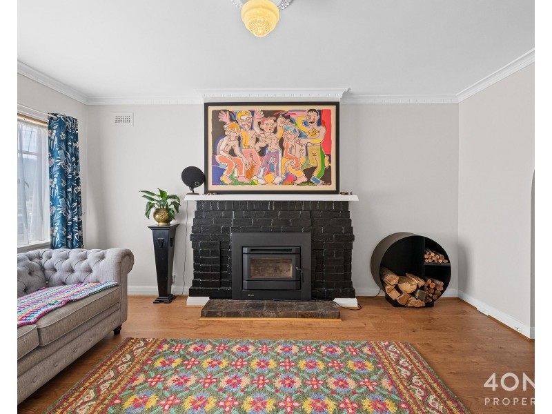 77 Lampton Avenue, Derwent Park TAS 7009