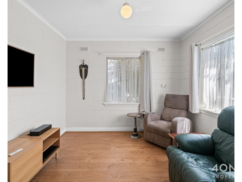 77 Lampton Avenue, Derwent Park TAS 7009