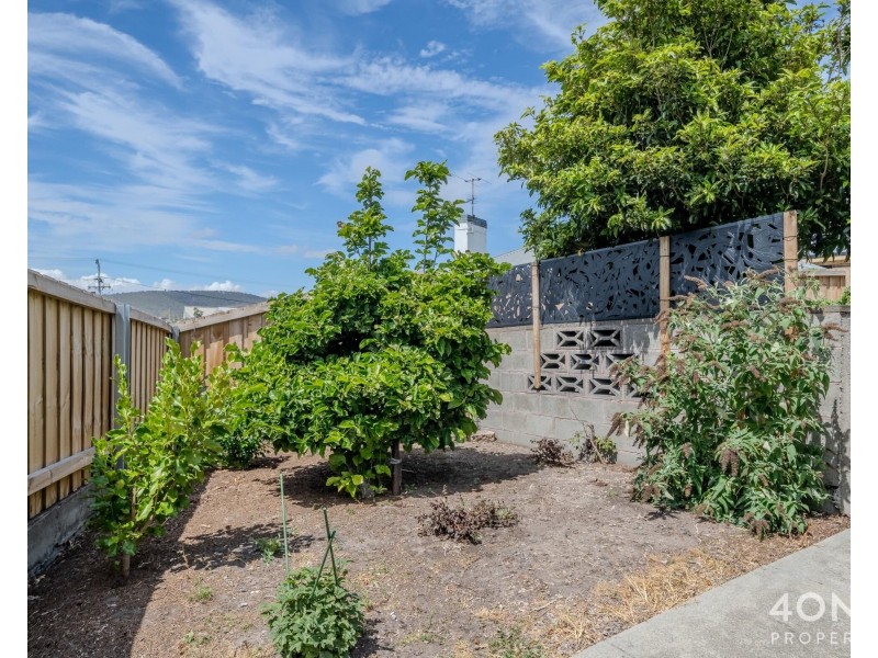 77 Lampton Avenue, Derwent Park TAS 7009
