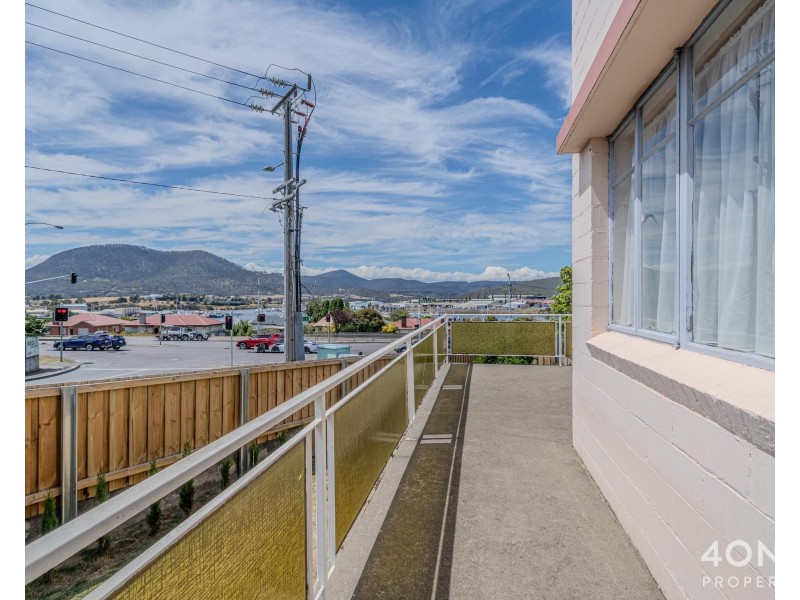 77 Lampton Avenue, Derwent Park TAS 7009