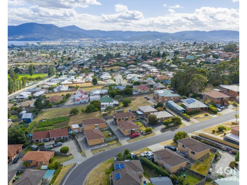 2/13 Longley Court, Glenorchy TAS 7010