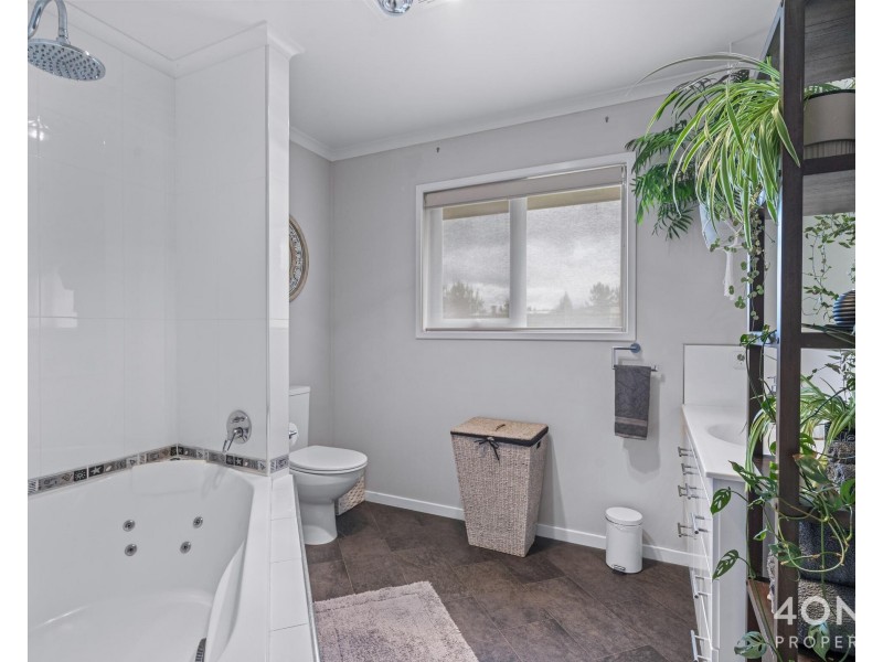 6 Alec Campbell Drive, Brighton TAS 7030