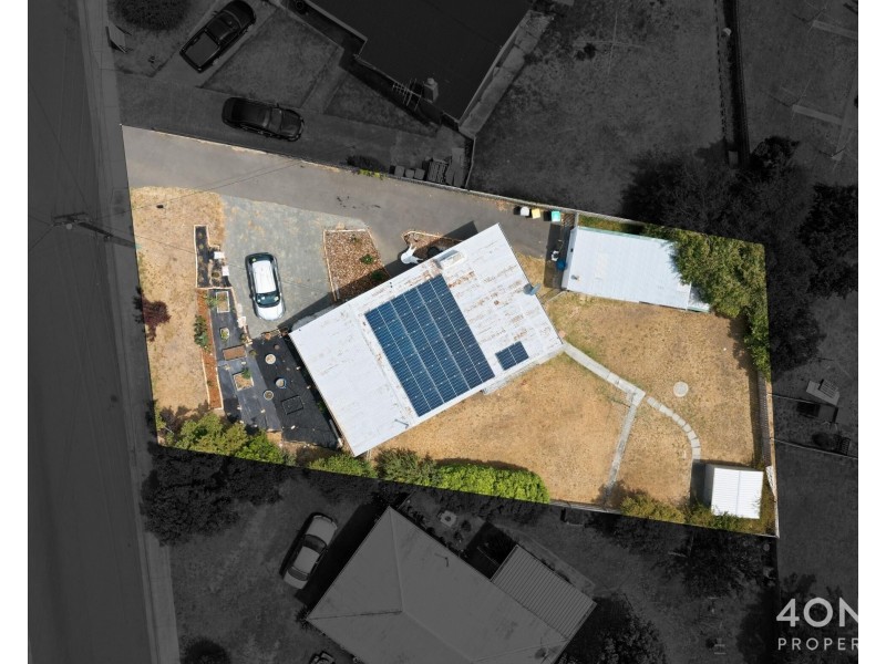 8 Centenary Crescent, Claremont TAS 7011