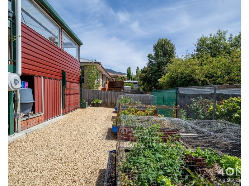 104 Branscombe Road, Claremont TAS 7011