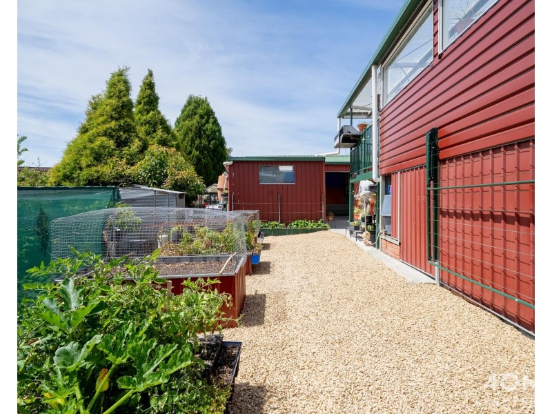 104 Branscombe Road, Claremont TAS 7011