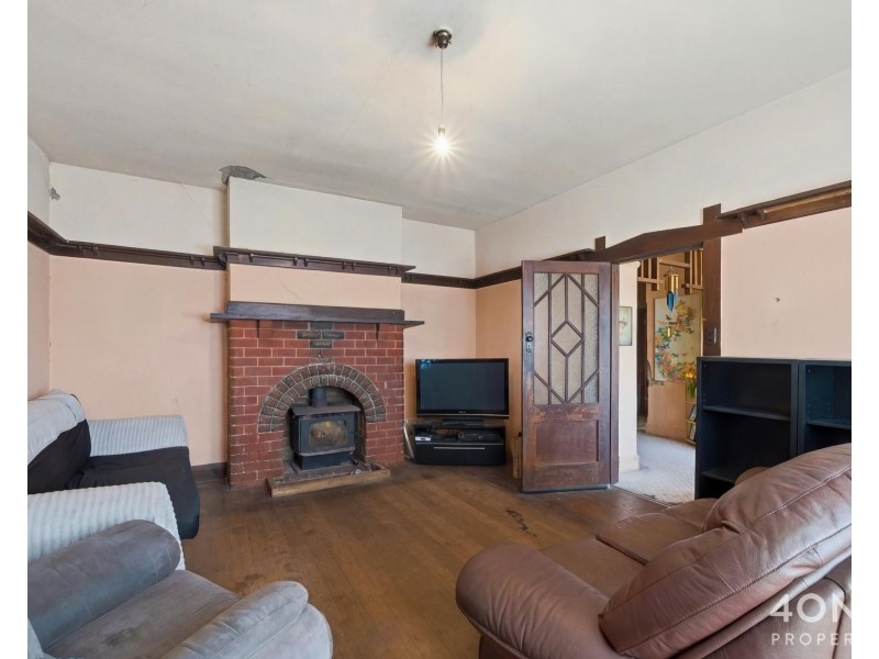 15 Hilton Road, Claremont TAS 7011