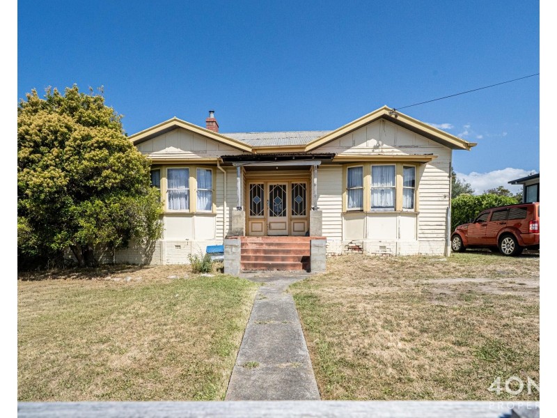 15 Hilton Road, Claremont TAS 7011