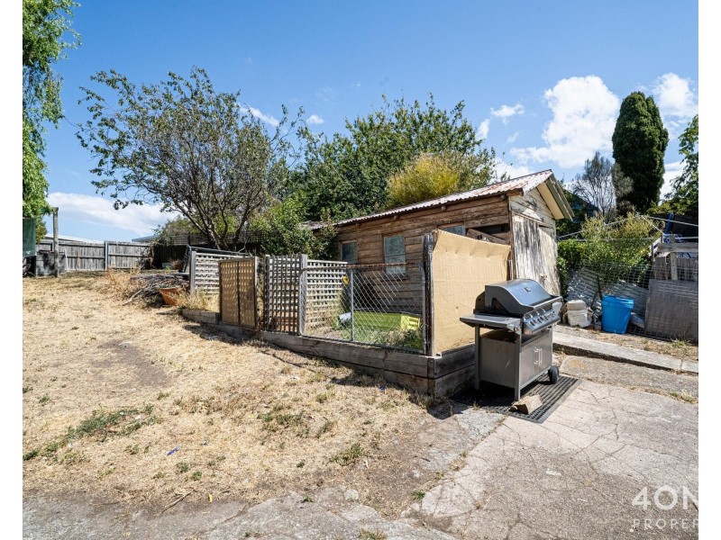 15 Hilton Road, Claremont TAS 7011