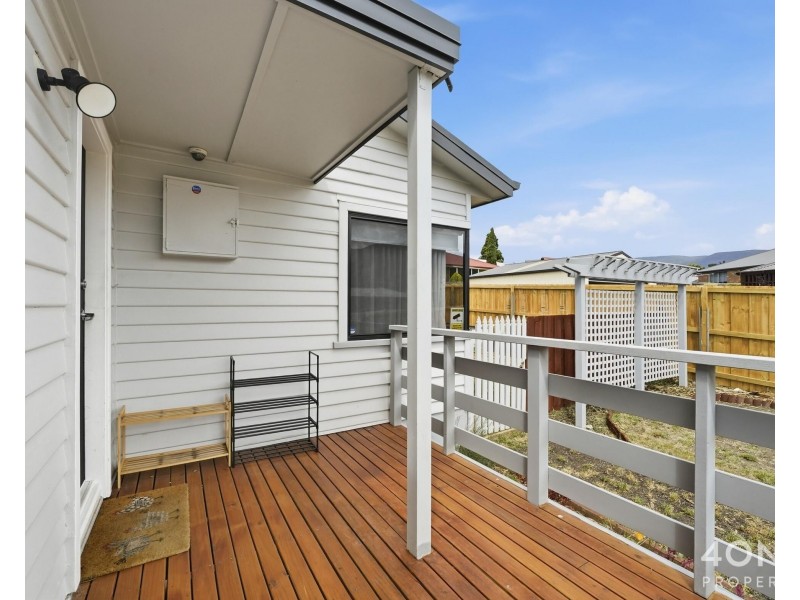 1/16 Cadbury Road, Claremont TAS 7011