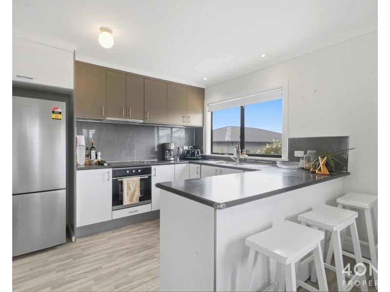 1/16 Cadbury Road, Claremont TAS 7011