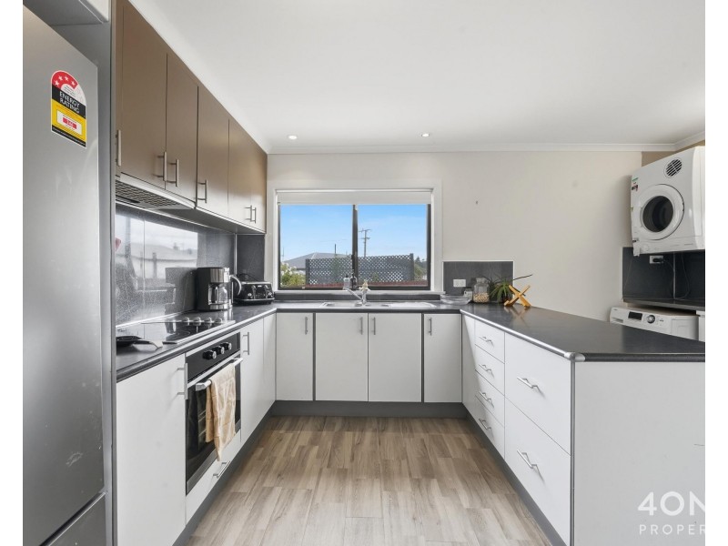 1/16 Cadbury Road, Claremont TAS 7011