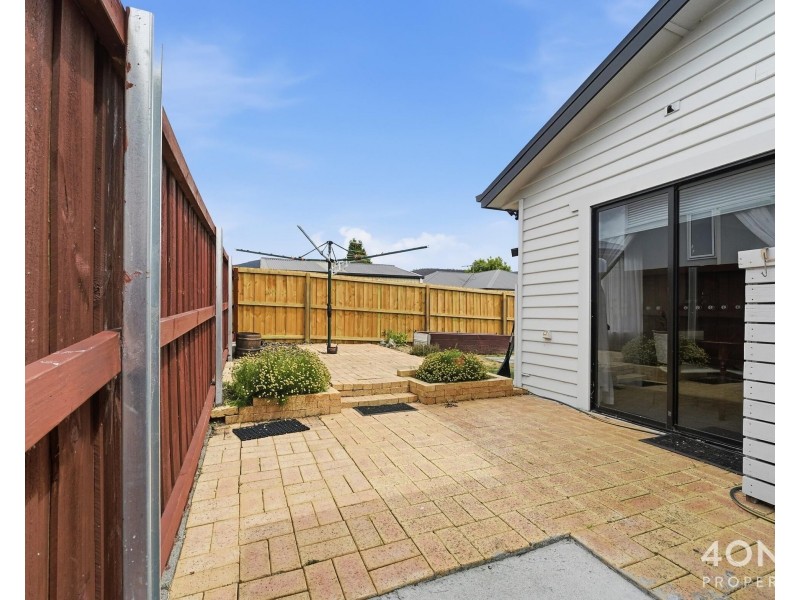 1/16 Cadbury Road, Claremont TAS 7011