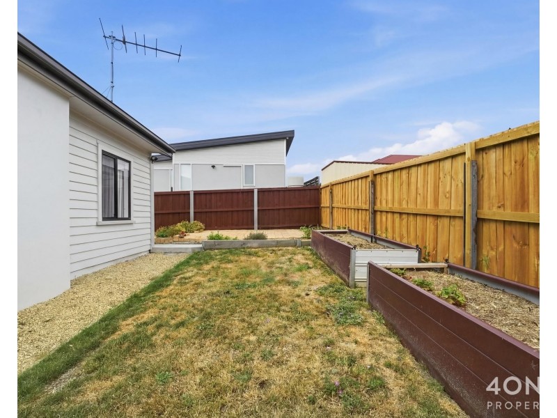 1/16 Cadbury Road, Claremont TAS 7011