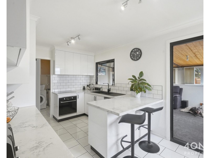 44 Centenary Crescent, Claremont TAS 7011