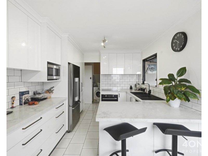 44 Centenary Crescent, Claremont TAS 7011