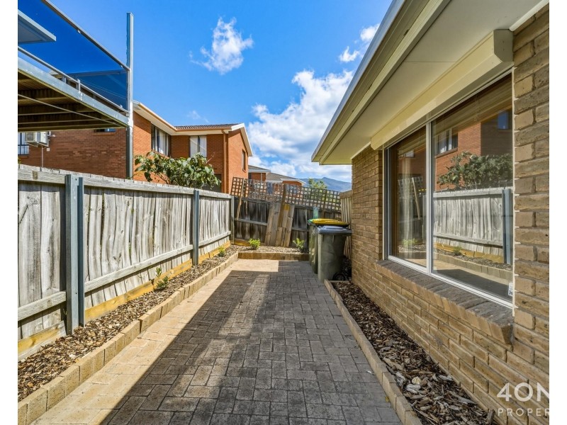 2/4 Bosco Drive, Glenorchy TAS 7010