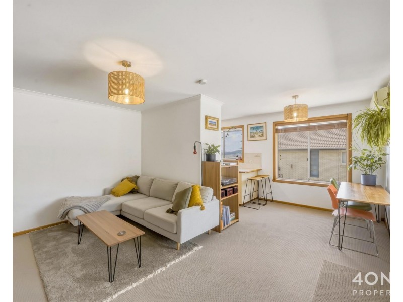 2/4 Bosco Drive, Glenorchy TAS 7010