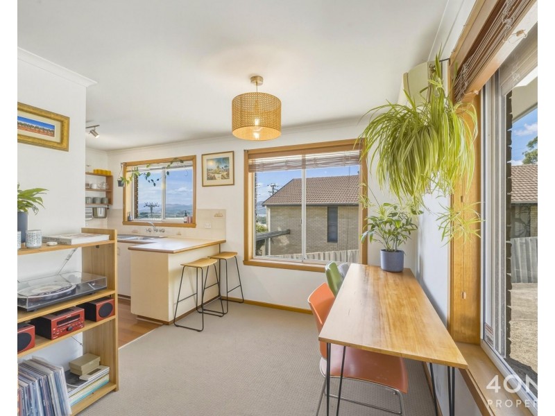 2/4 Bosco Drive, Glenorchy TAS 7010