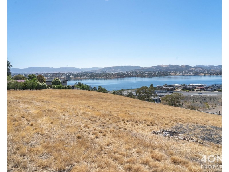 13 Dickenson Drive, Granton TAS 7030