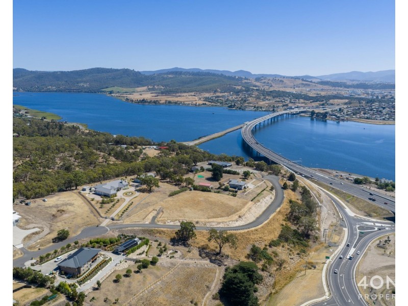 13 Dickenson Drive, Granton TAS 7030