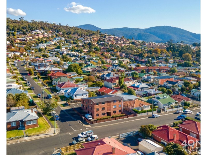 2/10 Charles Street, Moonah TAS 7009